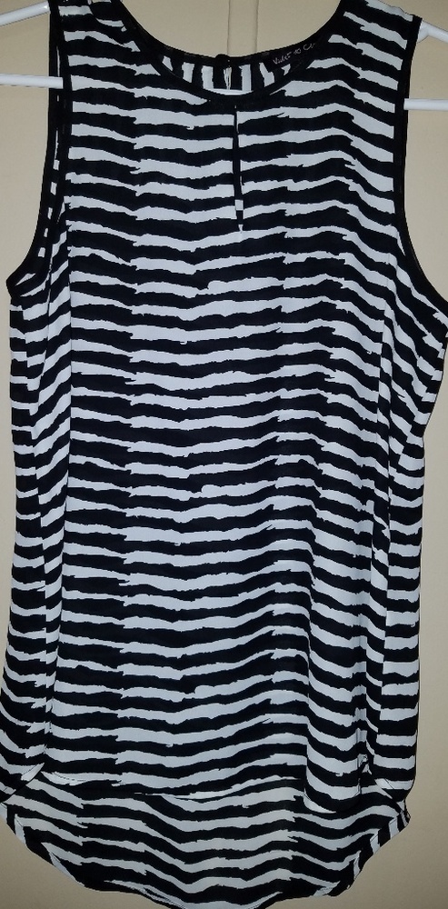 Woman's🌺dressy, professional, or casual sz small